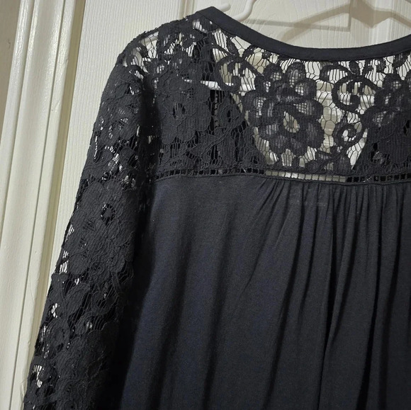 Rebecca Minkoff Lace Front Button Top, Sheer 3/4 Sleeves, Soft Knit Back, EUC! - Picture 10 of 12